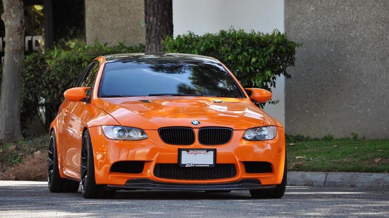 宝马m3碳顶烈焰橙的E92M3，最美M3和最美配色；