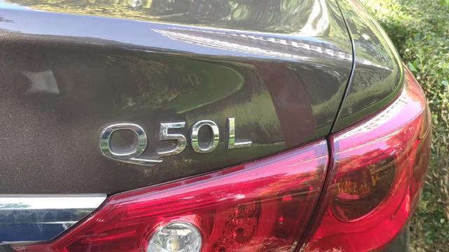 英菲尼迪Q50L，日系豪车品牌，乘坐舒适，性价比不错！
