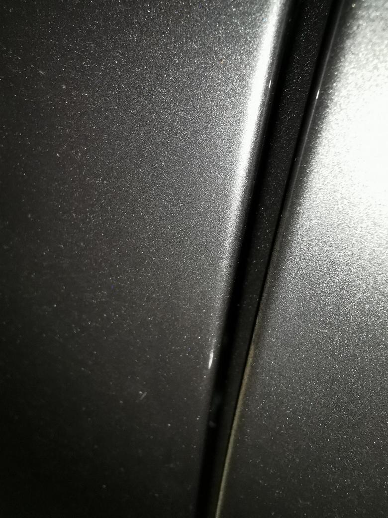 宝马5系(进口)开车门不小心磕到了，大家帮我看看用抛光吗有推荐补漆笔的吗？