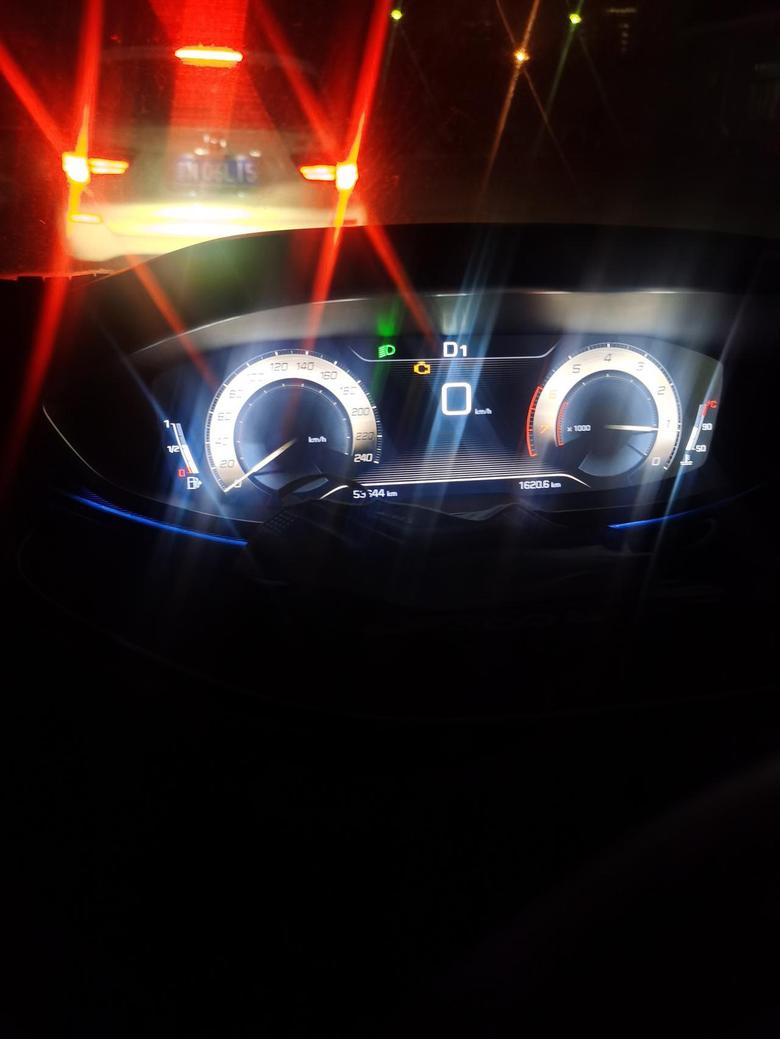 标致4008发动机灯正常行驶状态下亮了什么情况？车友样