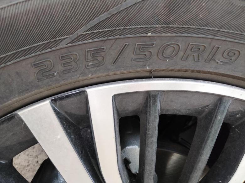 长安欧尚x7X7自动豪华版轮胎生产日期在哪里看，为什么没有