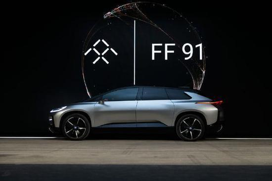 ff 91FF91量产和新车研发还需8.5亿美元，外媒报道，近日FF的CEO毕福康在会议上介绍FF的首款车型FF91准备在2021初上市，但FF91的量产和FF81的研发还需要8.5亿美元。