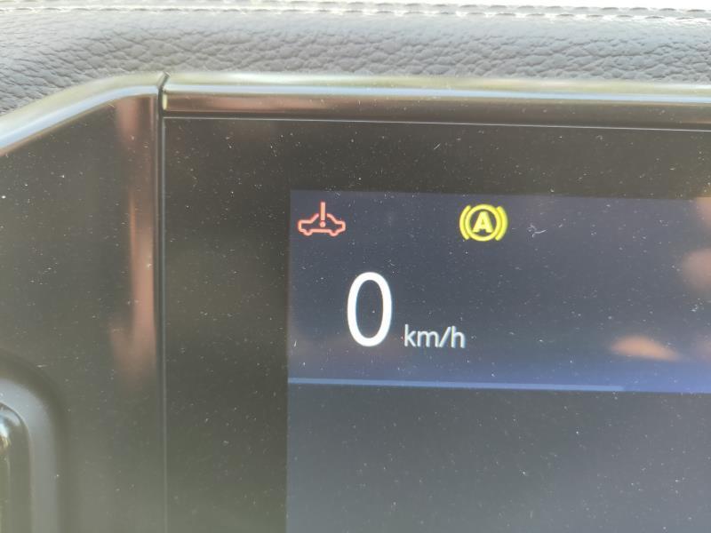 蔚来es8仪表盘显示一个小车上边有个叹号，车辆失去动力，显示续航为0，这是什么情况？
