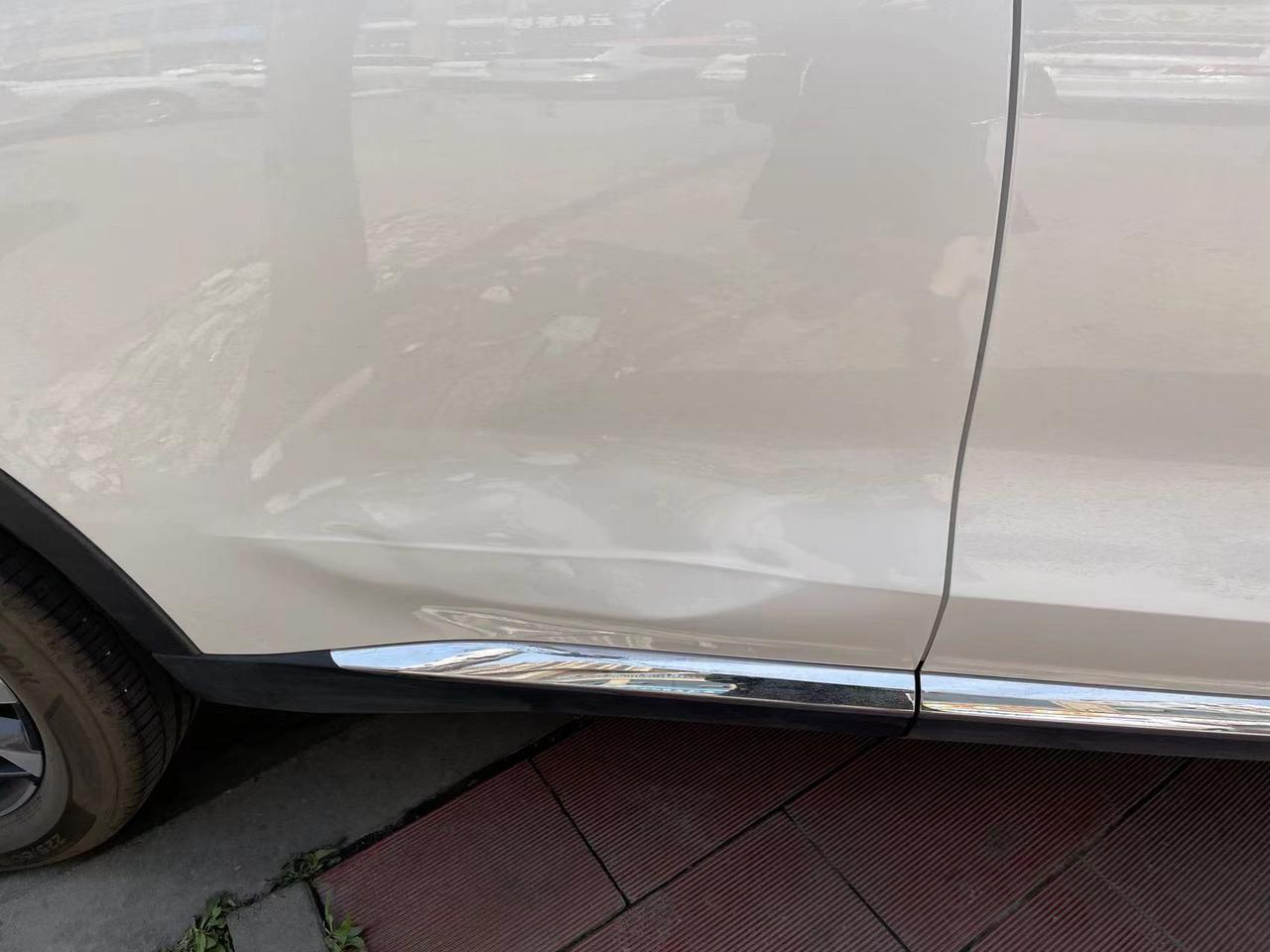 哈弗H6 车门被插刮，没有掉漆，可以无痕修复吗