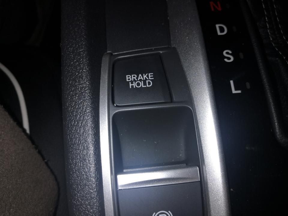 思域cvt劲动版自动驻车按钮弹不上来是坏了吗？