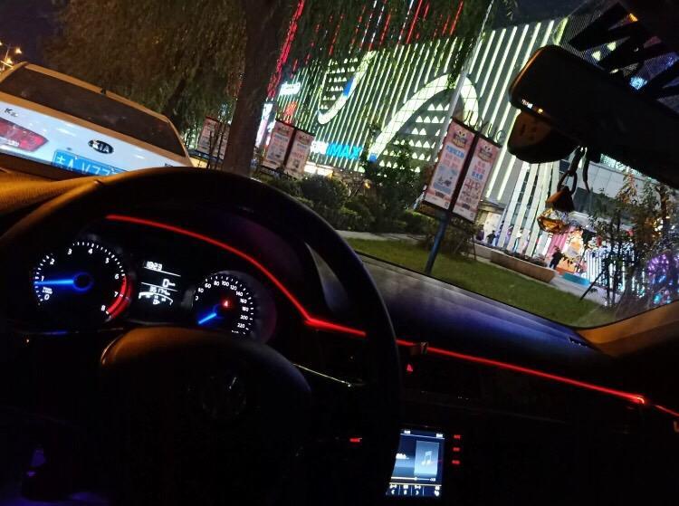 目前宝来1.5l自豪跟1.4t精英广东省的裸车价落地价多少？