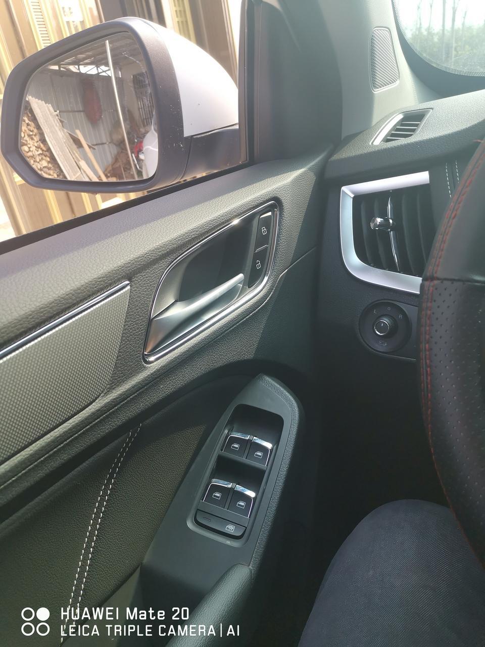 荣威rx5你们这个车的智能钥匙能关闭车窗吗？