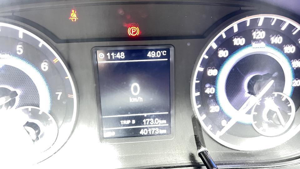 东风风光风光S560 仪表盘上的温度显示49度这样这是哪里出了故障？