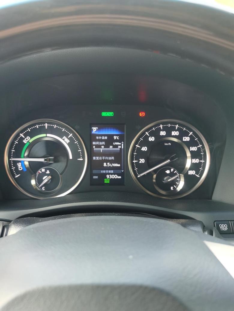 雷克萨斯lm 我提车一个半月9300公里，8.5的油耗，是不是开的有点猛？