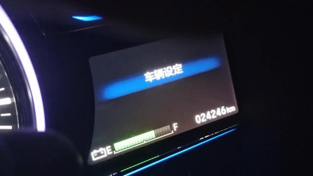 东风本田x nv-车辆设定不能操作，显示只能在其中一个显示屏操作，你们有试过吗？