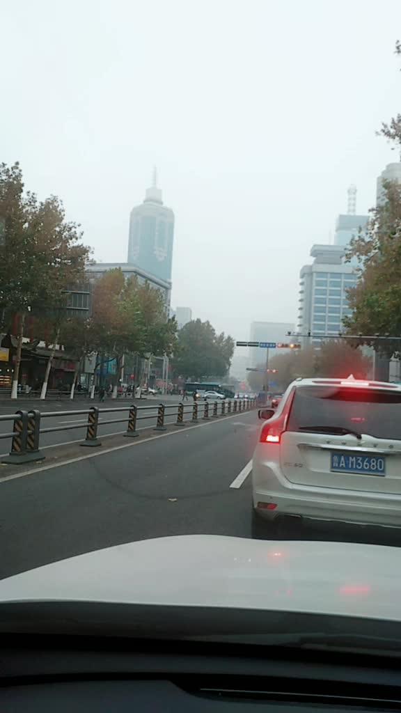 沃尔沃xc60 雾霾袭击省会济南