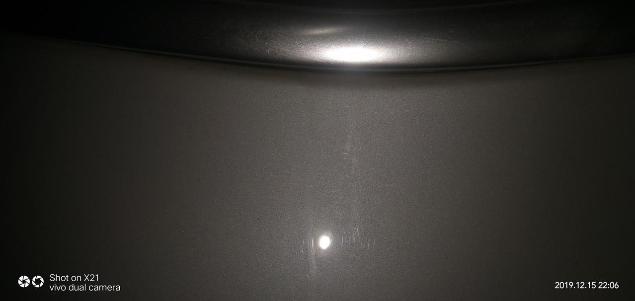 宝马x1 X1车友们，副驾驶车门这里有雨水滴滴下的印子，，自己洗车也洗不掉，有什么能清除吗