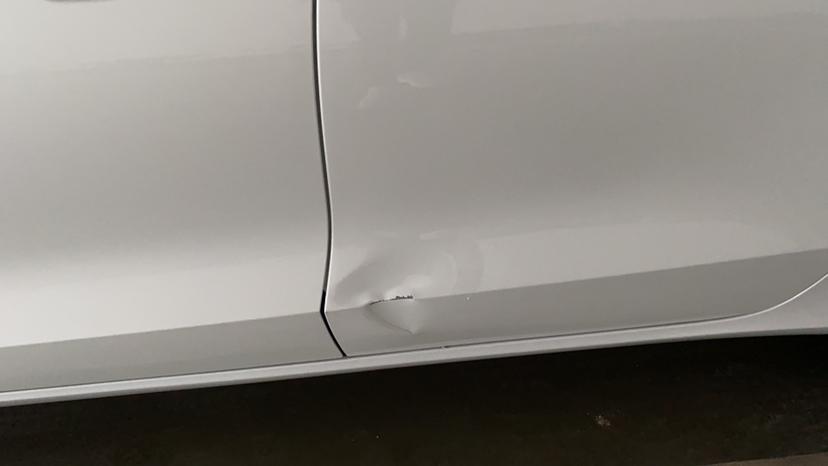 沃尔沃s60 提车第二周停车时不小心给刮了，想问一下该怎么处理？