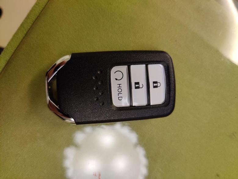 冠道两把钥匙里面的机械钥匙都没有齿的，请问下车友们，这是什么情况呀？