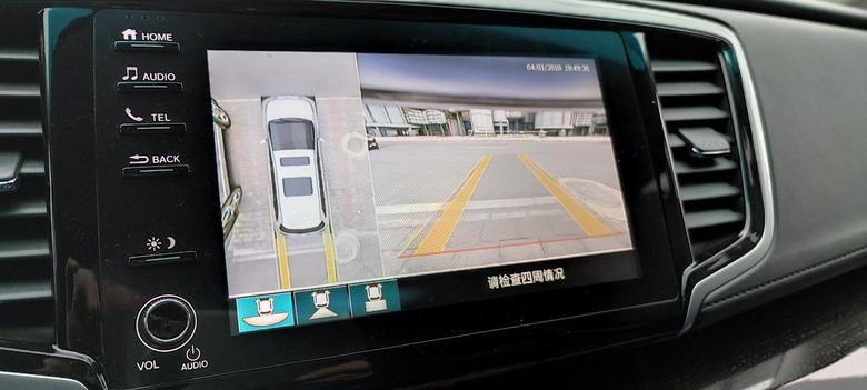 奥德赛 加装了360全景影像，真的挺好用的。尤其是停车的时候，车友们可以考虑装一个，用原车屏就可以。