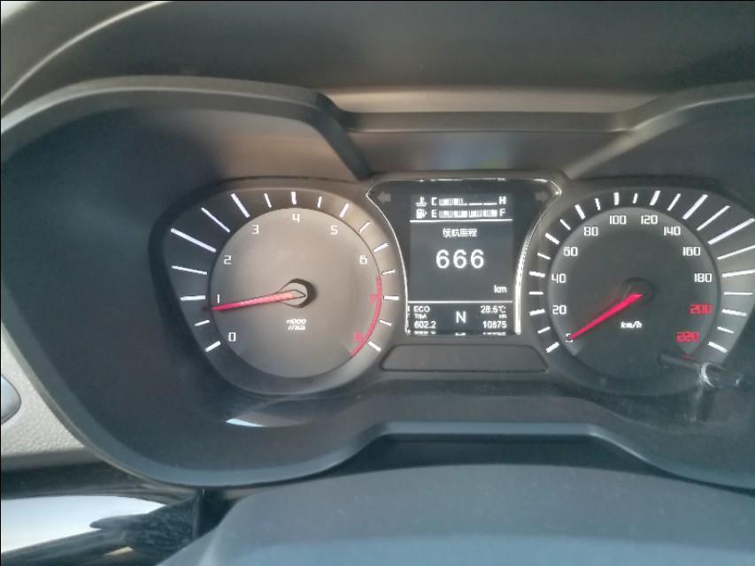 2016款传祺GS4自动精英1.5T车型，行车电脑屏幕怎么才能显示瞬时速度？求解各位大神