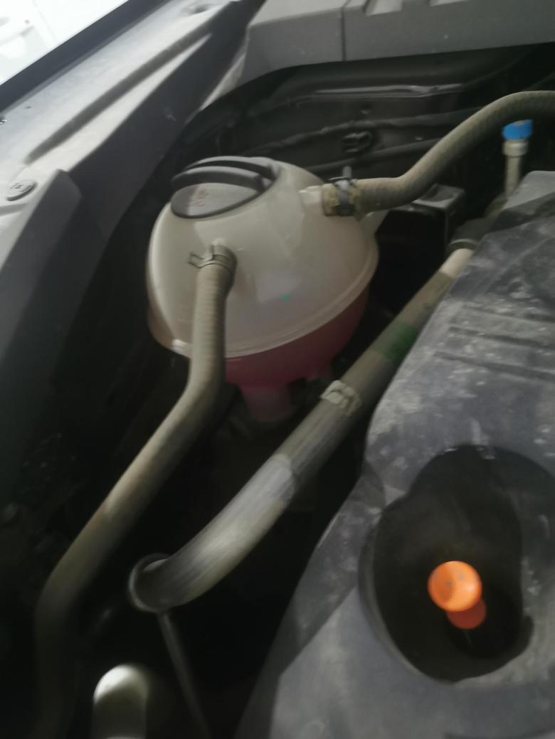 瑞虎8 plus 提车九个多月、行驶八千公里左右、今天发现冷却液少了，车友们的冷却液会不会变少呢还是跟驾驶习惯有关系？