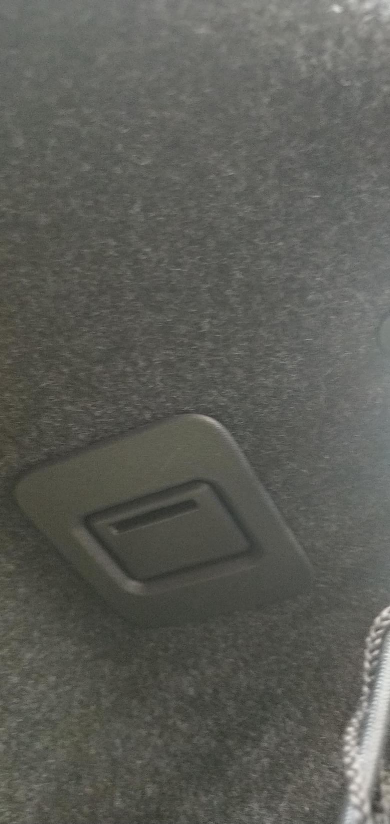 凯迪拉克ct6 车友们行车记录仪的SD卡配多大呢
