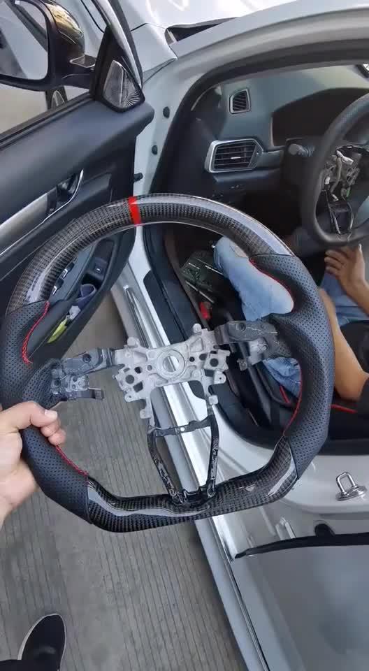 英仕派 撸个碳纤维方向盘，增加一下驾驶乐趣！！！