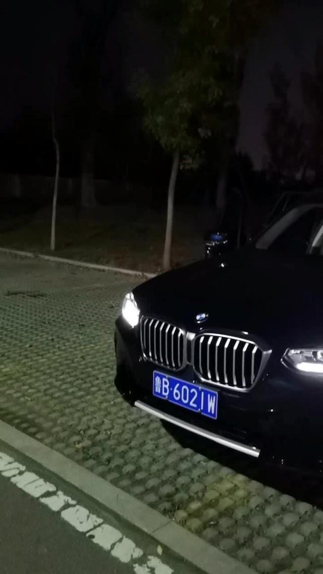 宝马x3 夜视的BMW