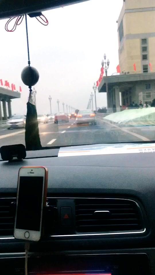 高尔夫 时隔2年半重新通车的南京长江大桥，漂亮大气????