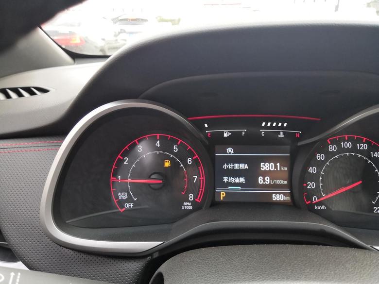 想问一下大家的科鲁泽RS，刚启动加速的时候声音大吗？是不是发动机变速箱有问题？小白，第一辆车