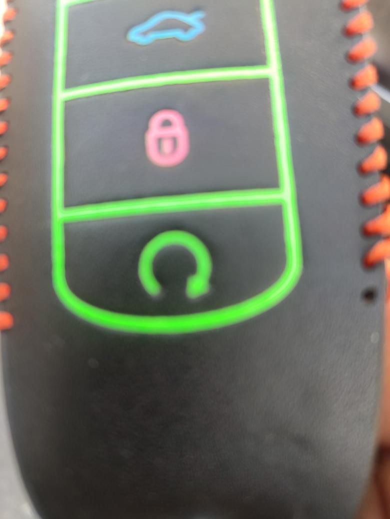 有谁知道瑞虎8鲲鹏1.6逐风版的车钥匙上面的远程启动按键可以用么？为什么我的不管用。