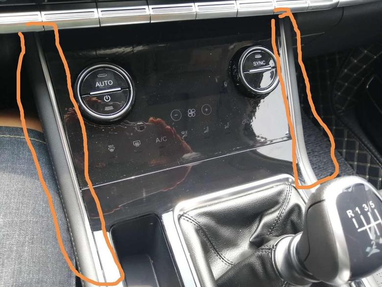 瑞虎8提车第3天中奖了空调控制面板叽叽吱吱异响联系了售后说让过去处理老铁们有类似的情况吗