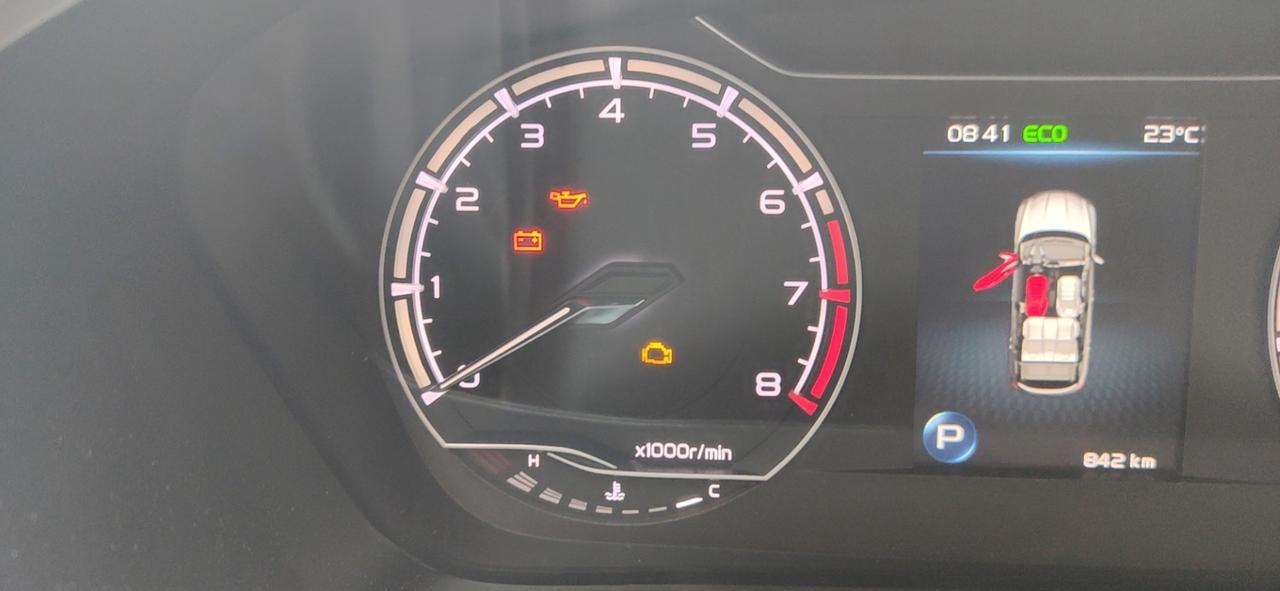 新款缤越发动机未启动，通电状态下显示油壶标志是缺机油了吗，车子启动时就没了，这个是正常的吗，小白求指导