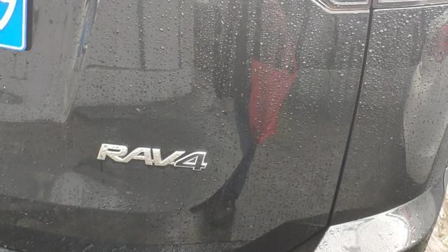 RAV4荣放 丰田RAV4，技术成熟，质量稳定，小毛病少，省心耐用！非常不错！