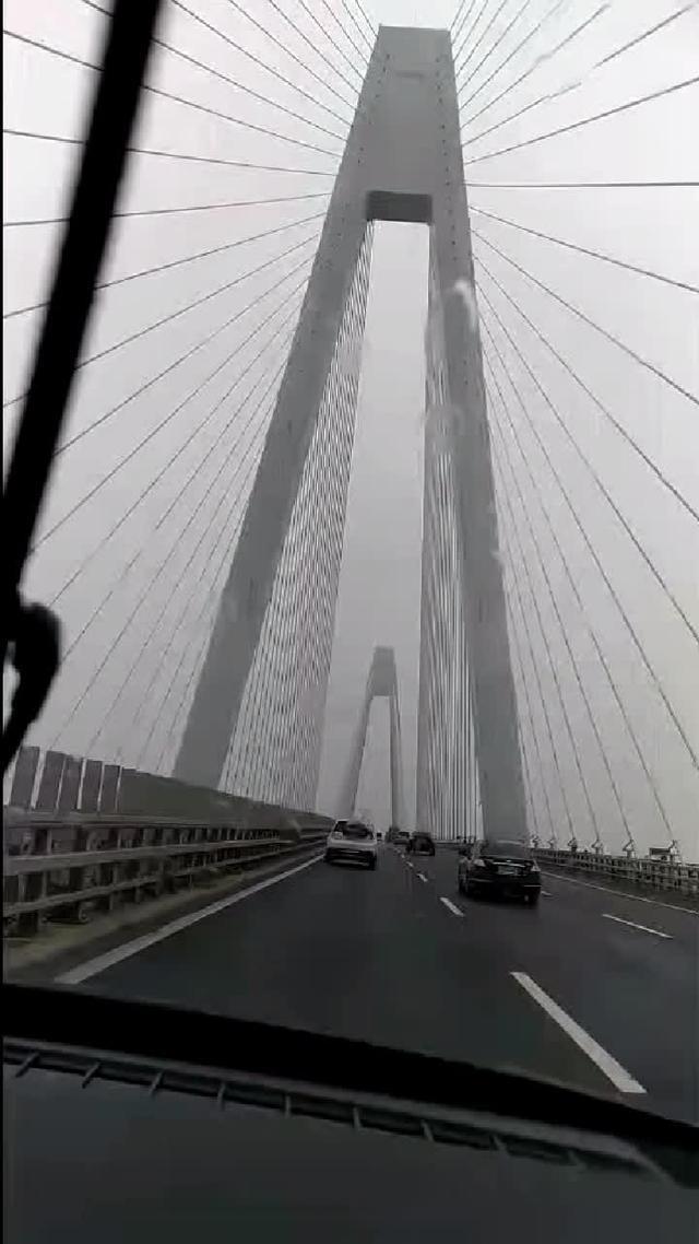 天籁 这桥真够长的