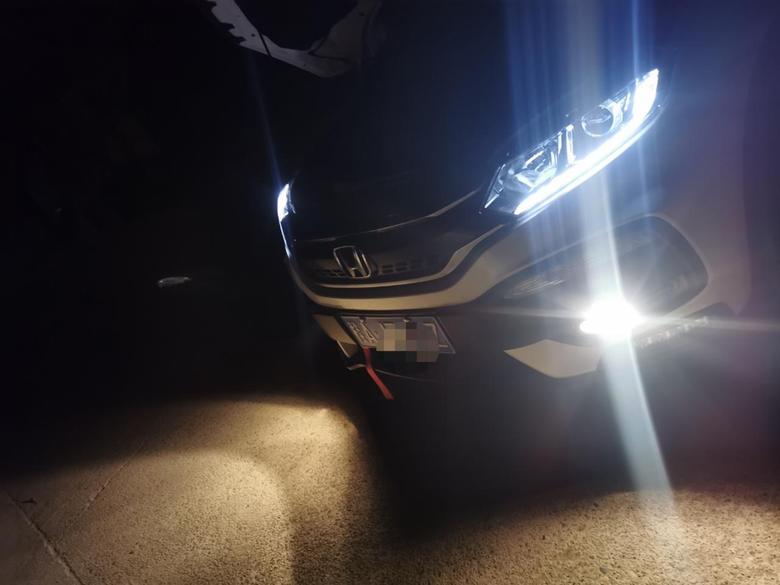 本田xr v 把原车卤素灯改换LED、瞬间亮多几倍