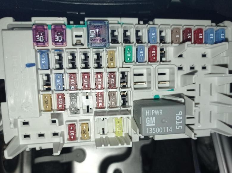 迈锐宝xl 21款瑞联，4s送的原厂行车记录仪保险盒接线怎么接。