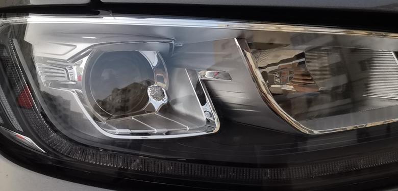 吉利博越Pro1.8t智联版提车三个月大灯罩烤化了主要是晚上没咋开过车大灯没咋开过不知道咋弄的有懂的吗
