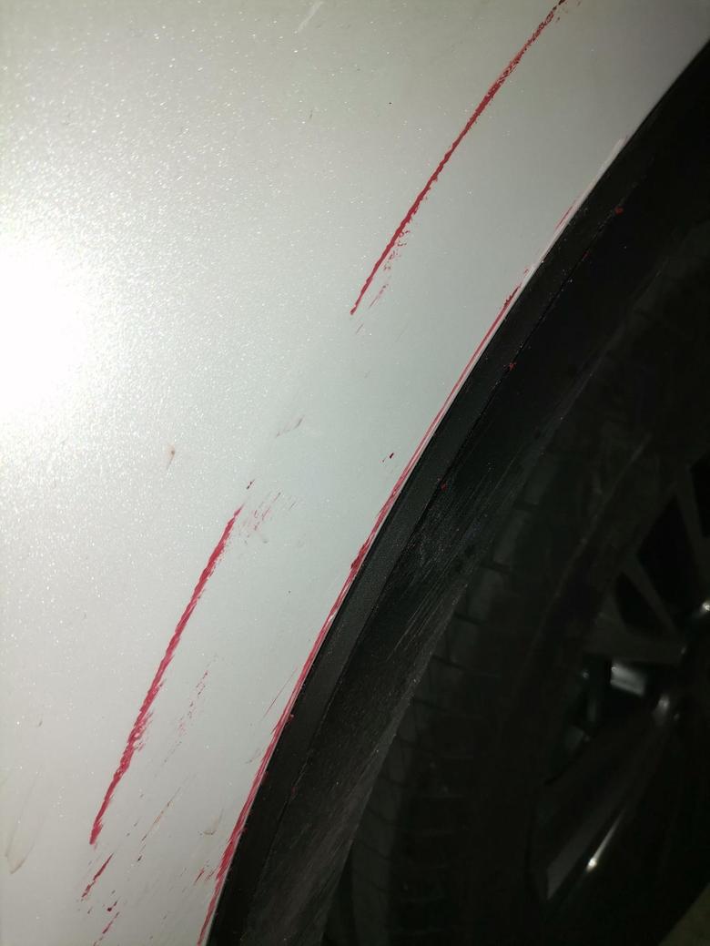 宋pro dm i-某宝网上的修复剂管用吗？有友友用过的吗？建议建议呀！擦到一根管道上，红色的是管道的颜色。没伤到车底漆。