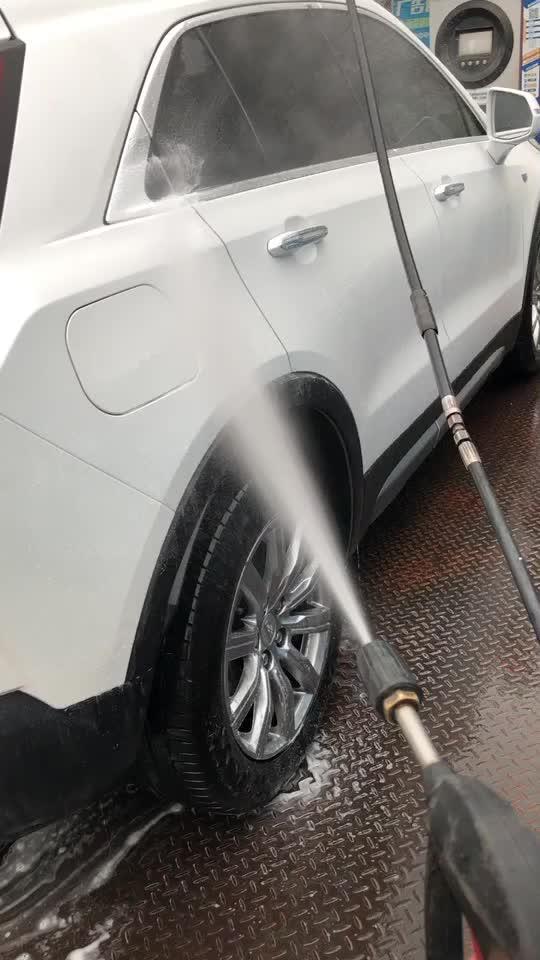 凯迪拉克xt4 #正经的凯迪拉克车主洗浴年底洗车60一位自己动手丰衣足食
